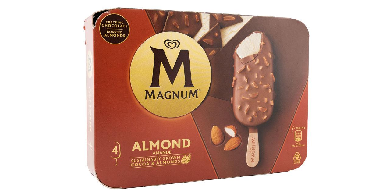 Eine Packung Magnum Mandel in braunem Design mit einem Stieleis abgebildet. 