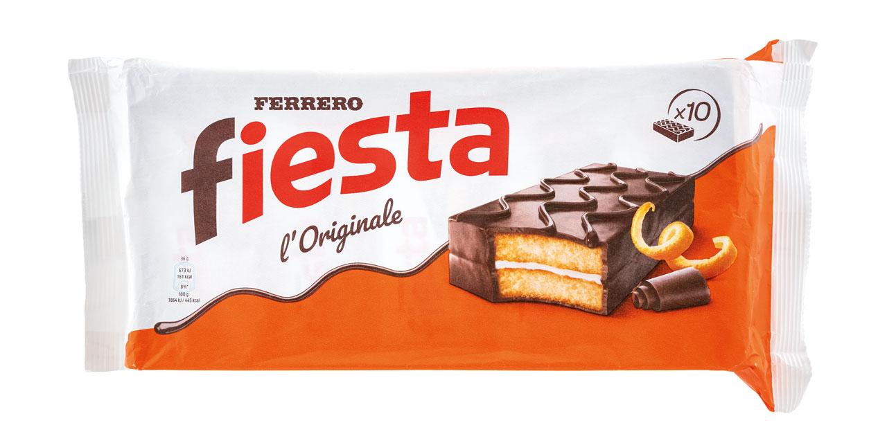 Auf der Ferrero Fiesta Verpackung findet sich vorne kein Hinweis auf den enthaltenen Alkohol. DIe Verpackung wirkt kinderfreundlich. 