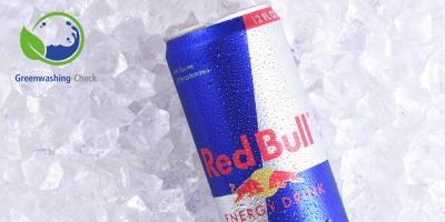 Redbull Dose auf Eiswürfeln