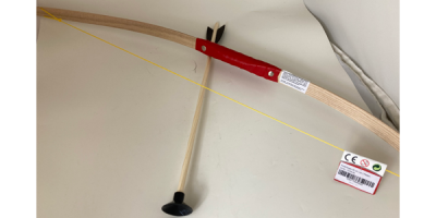 Holzbogen mit Kinder-Sicherheitspfeil