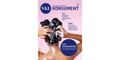 Titelseite von KONSUMENT 8/2025 zeigt einen Kopf mit Haarshampo