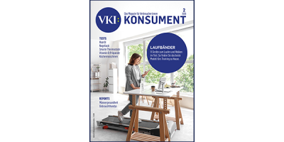 Das Cover von KONSUMENT 2/2026 zeigt eine Frau am Laufband vor einem Schreibtisch