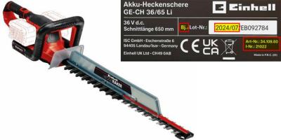 Links eine Akku-Heckenschere, rechts das schwarze Typenschild