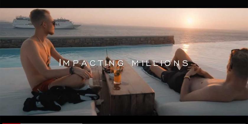 Become Rich Coach Richard Büttner poses