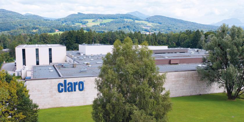 Rückansicht des claro-Werksgebäudes
