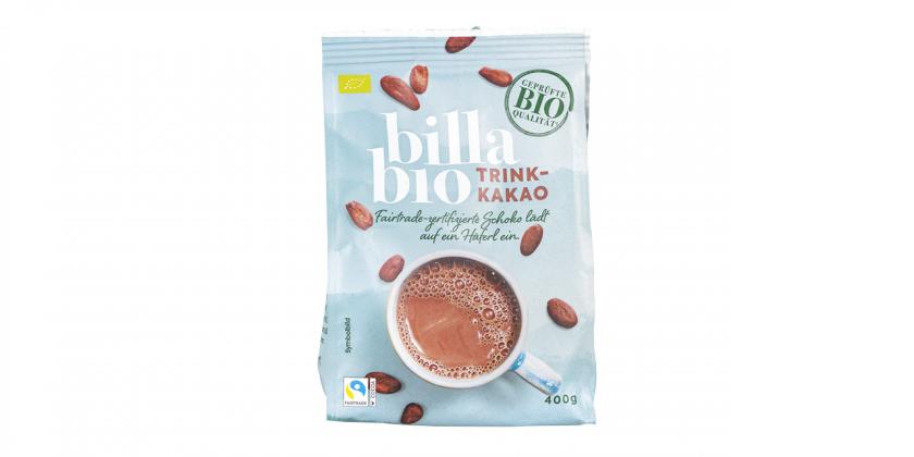BILLA Bio Trinkkakao Pulver: verkleinerte Packung mit abgebildeter Tasse mit Kakao auf hellblauem Hintergrund
