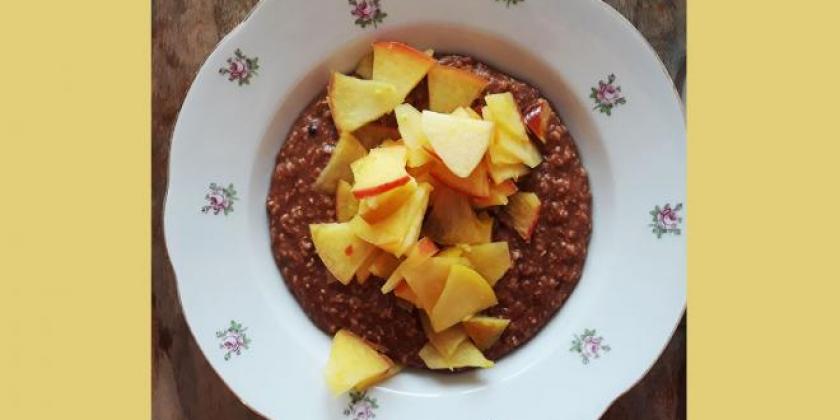 Porridge mit Honig-Ingwer-Äpfeln
