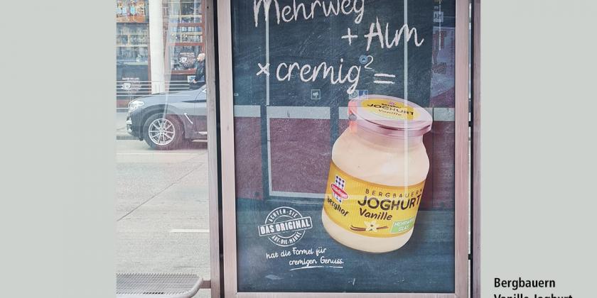 Werbeanzeige Wiener Linien Stadthalle Bergbauern Joghurt