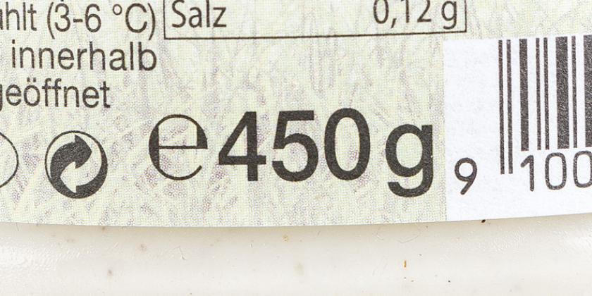 SPAR Natur pur Bergbauern Bio-Joghurt: Etikett mit 450 Gramm Inhaltsangabe.