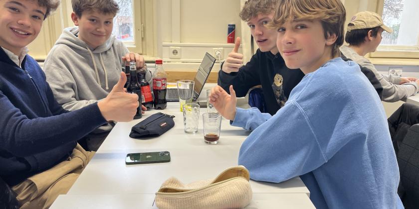 Schüler am Schreibtisch