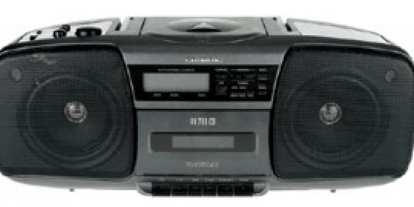 Radio mit CD-Player und Kassettendeck