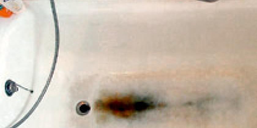 Badewanne vor Sanierung Badezimmer Rost Badewanne vor Sanierung Badezimmer Rost