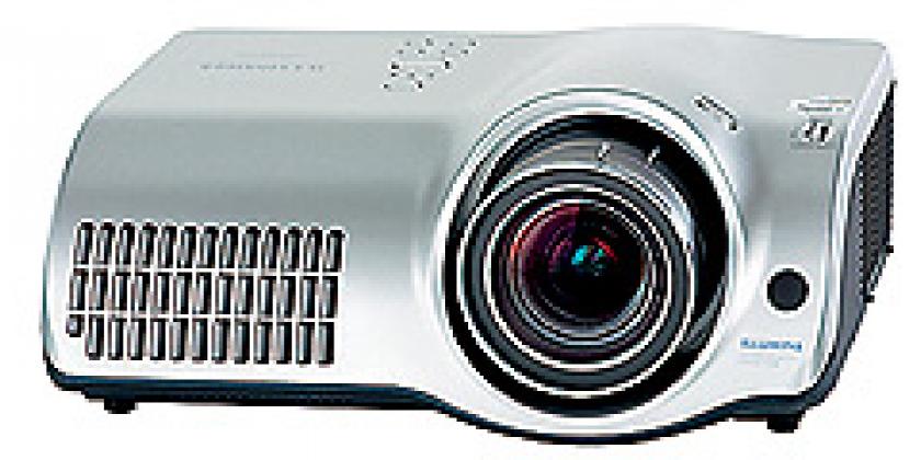 Videoprojektor Beamer Hitachi Illumina PJ-TX 100