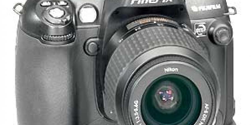 Fujifilm FinePix S3 Pro + AF-S Digitalkamera