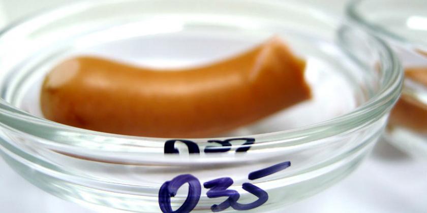 B Frankfurter Verkostung - 3 - 1 Frankfurter Detail Laienverkostung im Frankfurter-Test: die anonymisierte Probe 35 (Bild: Tacha/VKi)