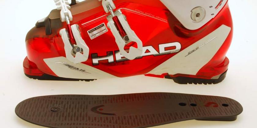 B Skischuh Schischuh 15 800px Schalensohle Schuh Schalensohle aus dem Schuh lösen (Bild: Karl Schreiner/VKI)