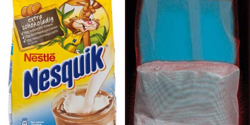 B Verpackungsärger Mogelpackungen 2013-01 25 Nestlé Nesquick800p Nestlé über Nesquick: Durch Erschütterungen während des Transports könne es zu einer weiteren Verdichtung des Pulvers kommen (Bild: E.Würth/VKI)