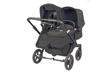 Duo-Kinderwagen mit Sitz und Liegewanne nebeneinander