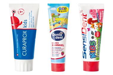 Wir haben drei Kinderzahnpasten nachgetestet, alles sind sehr gut bzw. gut.