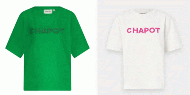 Ein grünes und ein weißes Leiberl mit je der Aufschrift CHAPOT