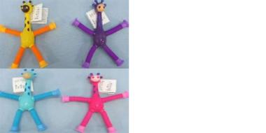 4 Spielzeuggiraffen in je anderer Farbe in zwei Reihen abgebildet