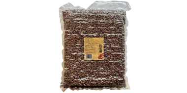 getrocknete Pfefferkörner in transparenter Vakuumverpackung