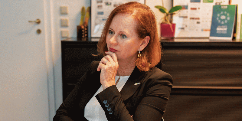 VOEB Präsidentin Gabriele Jüly im Interview.