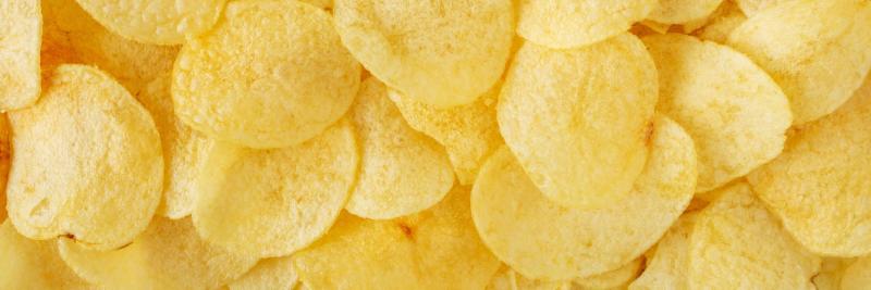 ganzes Bild gefüllt mit Kartoffelchips