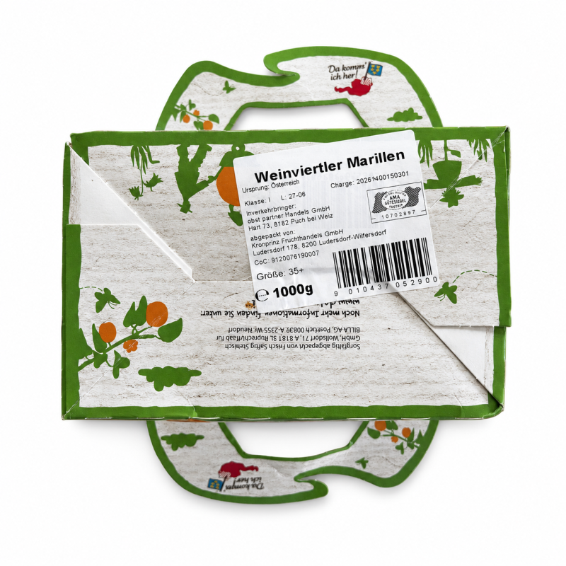 Etikett auf der Unterseite einer Marillen-Verpackung mit der Aufschrift „Weinviertler Marillen", Ursprung Österreich, Klasse I, Größe 35+, 1.000 Gramm und AMA-Gütesiegel.